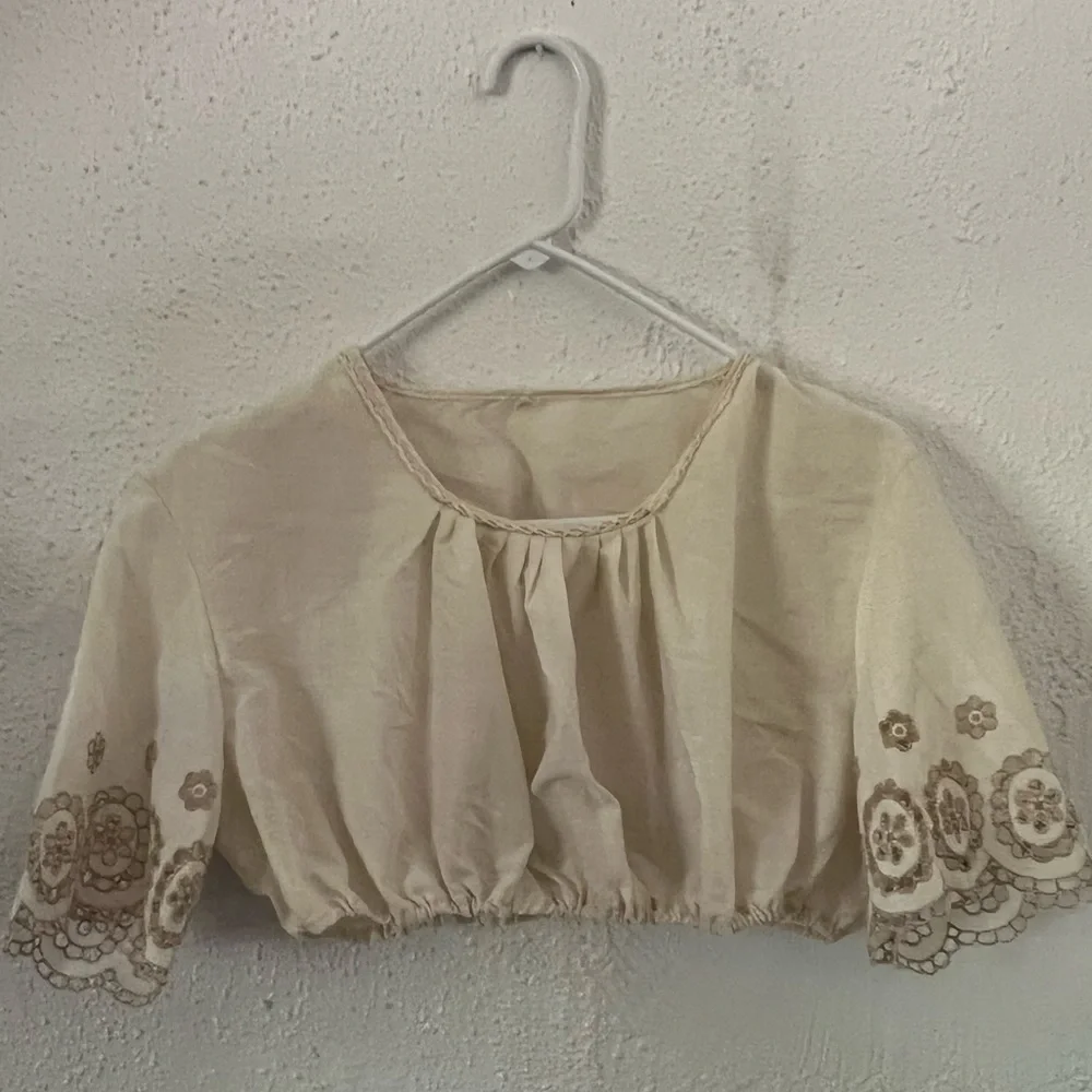 Roam vintage crochet crop top - Picture 2 of 2